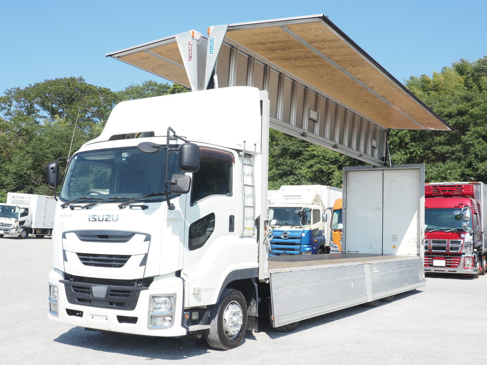 いすゞ ギガ ウイング車 大型 QKG-CYJ77B 年式 H28[写真03]