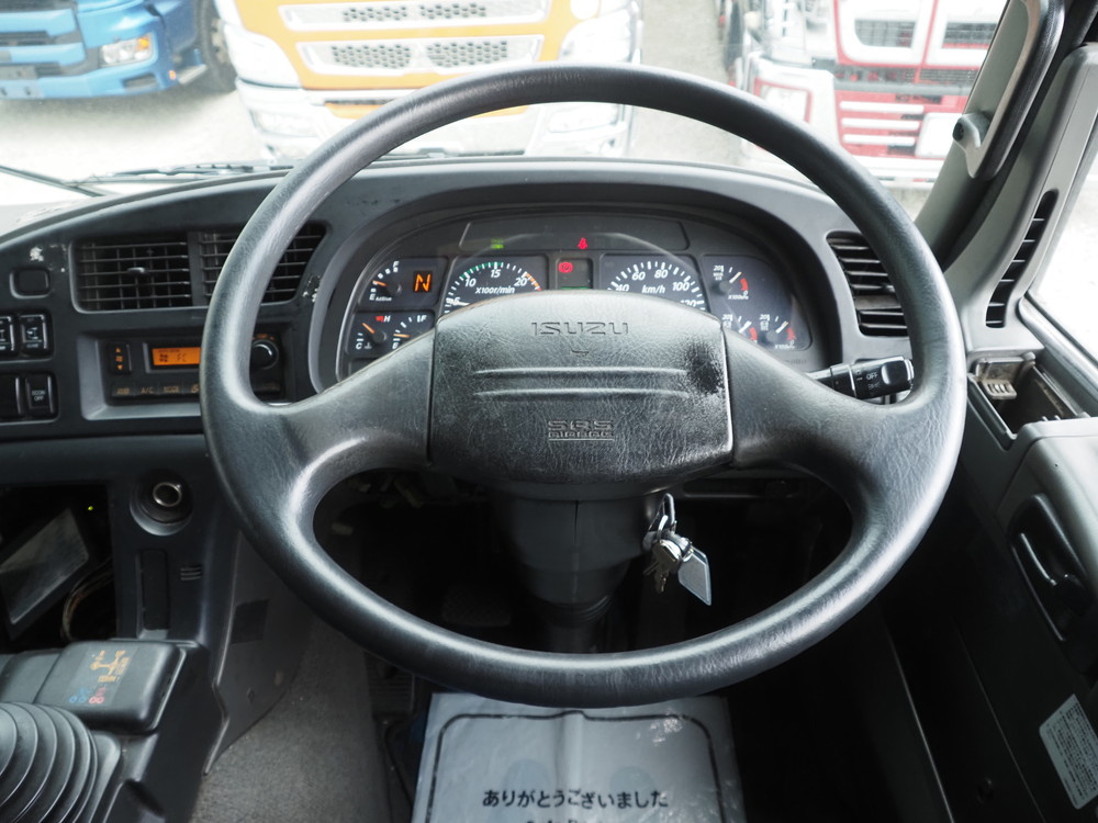 いすゞ ギガ ウイング車 大型 LKG-CYJ77A 年式 H23[写真36]
