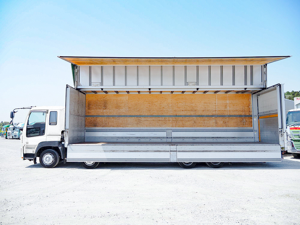 いすゞ ギガ ウイング車 大型 LKG-CYJ77A 年式 H24[写真16]