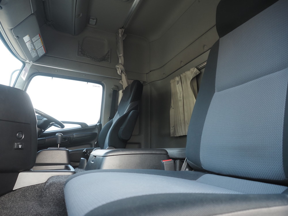 日野 プロフィア ウイング車 大型 QPG-FW1EXEG 年式 H29[写真40]