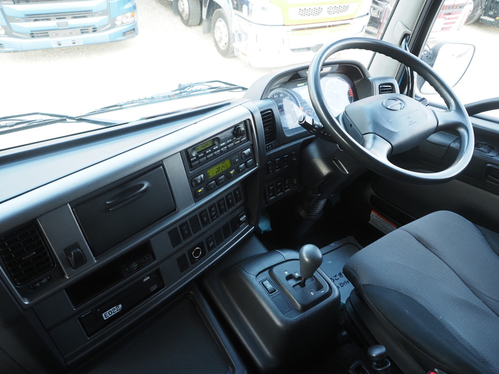 日野 プロフィア ウイング車 大型 QPG-FW1EXEG 年式 H29[写真33]