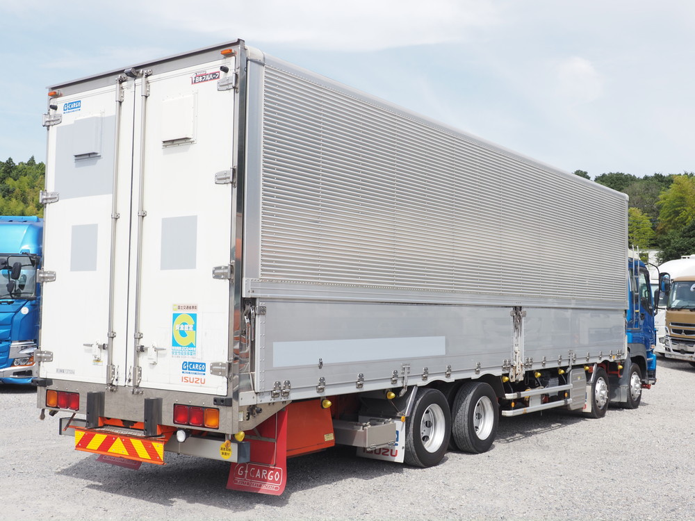 いすゞ ギガ ウイング車 大型 QKG-CYJ77A 年式 H24[写真06]