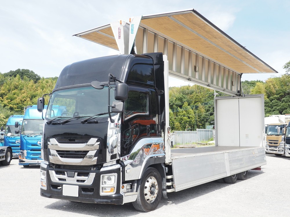 いすゞ ギガ ウイング車 大型 2PG-CYL77C 年式 R2[写真02]