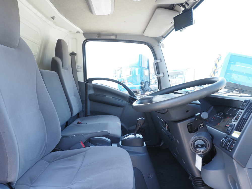 いすゞ エルフ ウイング車 小型 TKG-NPR85AN 年式 H25[写真32]