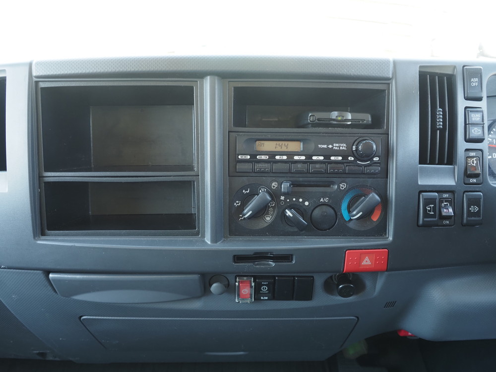 いすゞ エルフ ウイング車 小型 TKG-NPR85AN 年式 H25[写真35]