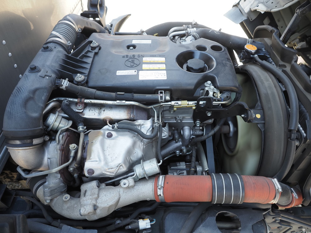 いすゞ エルフ バン車 小型 TRG-NLR85AN 年式 H30[写真33]