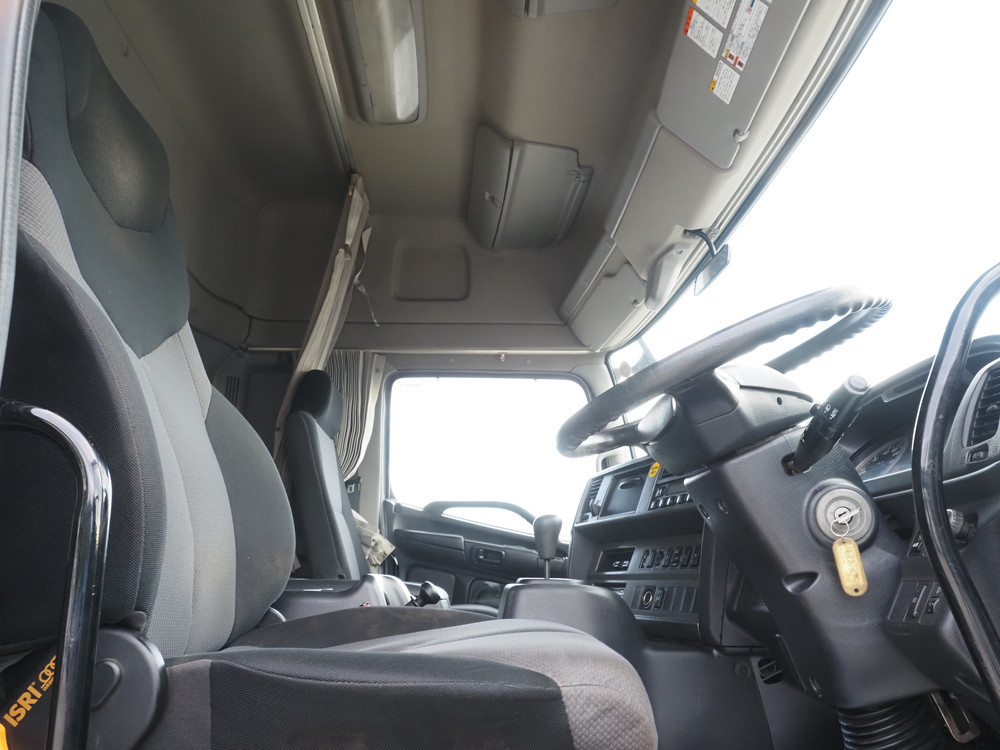 日野 プロフィア トラクタ 大型 QPG-SH1EEDG 年式 H29[写真23]