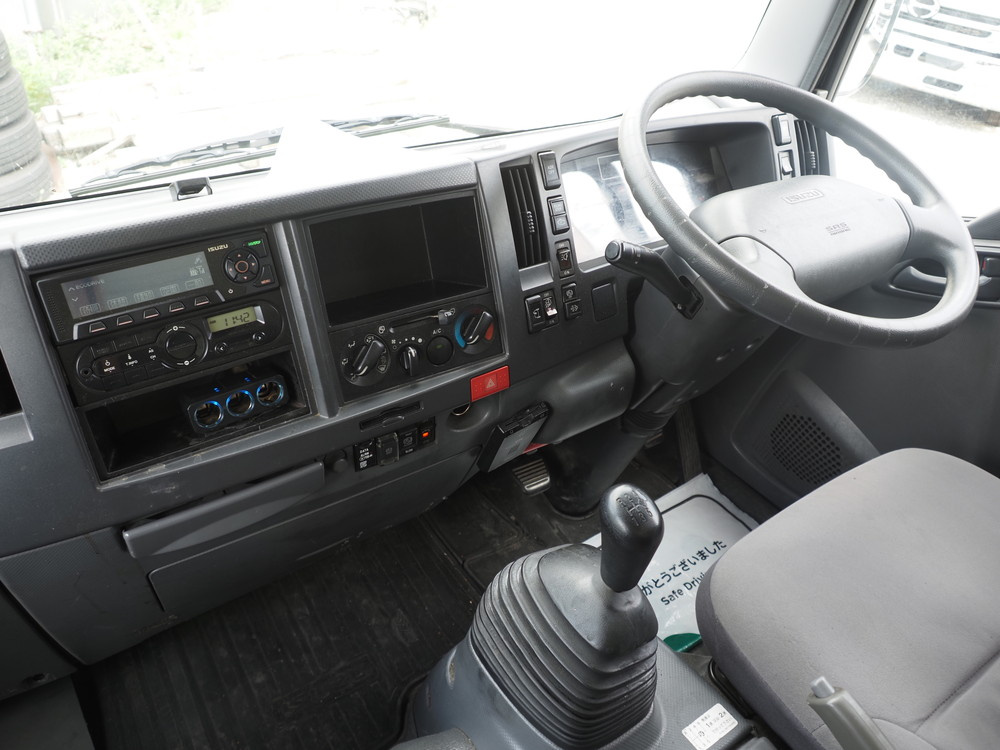 いすゞ エルフ ウイング車 小型 SKG-NPR85YN 年式 H25[写真35]