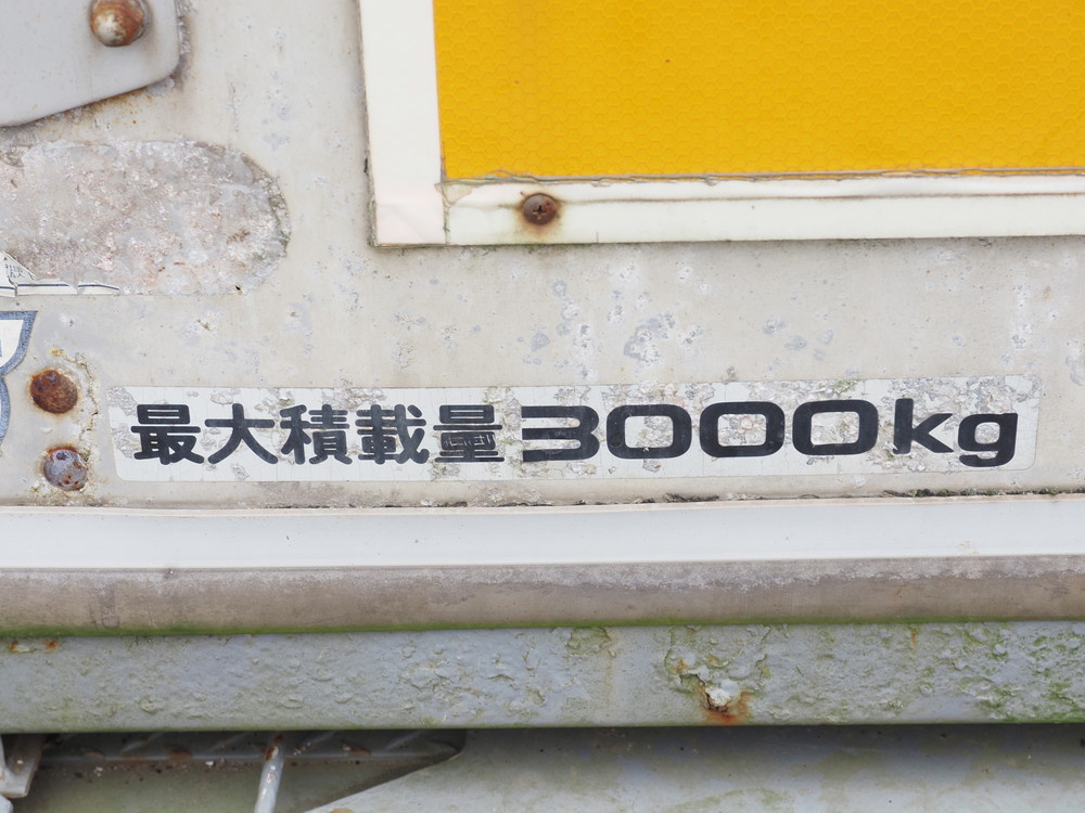 いすゞ エルフ バン車 小型 BDG-NPR85AN 年式 H20[写真17]