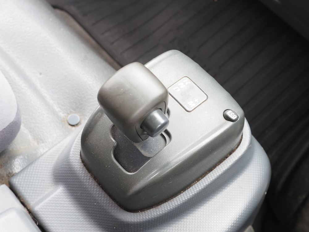 いすゞ エルフ バン車 小型 BDG-NPR85AN 年式 H20[写真21]