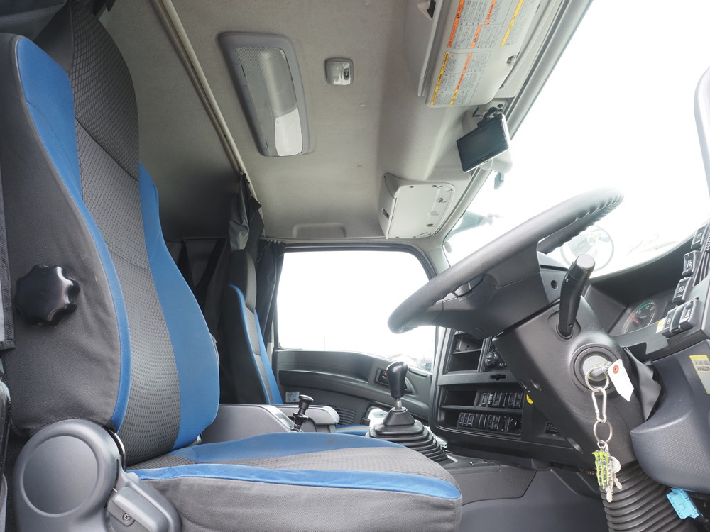 いすゞ ギガ ウイング車 大型 2PG-CYJ77C 年式 H29[写真34]