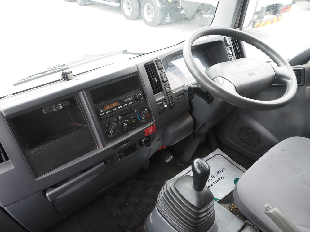 いすゞ エルフ ウイング車 小型 SKG-NPR85AN 年式 H23[写真30]