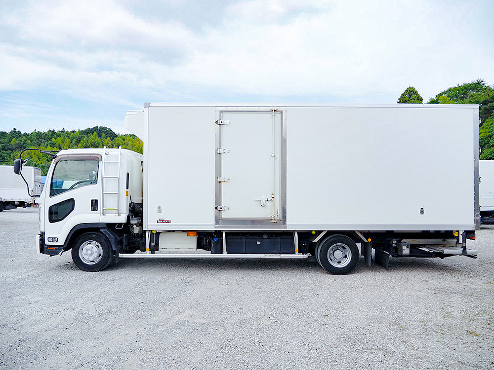 いすゞ フォワード 冷凍バン 中型 2PG-FRR90T2 年式 H30[写真11]