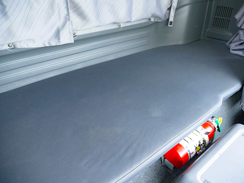 いすゞ フォワード 冷凍バン 中型 2PG-FRR90T2 年式 H30[写真33]