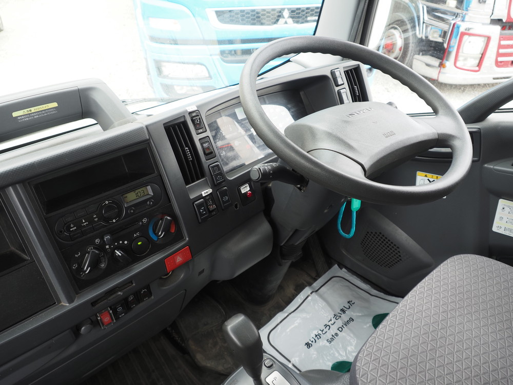 いすゞ エルフ バン車 小型 2RG-NMR88AN 年式 R1[写真26]