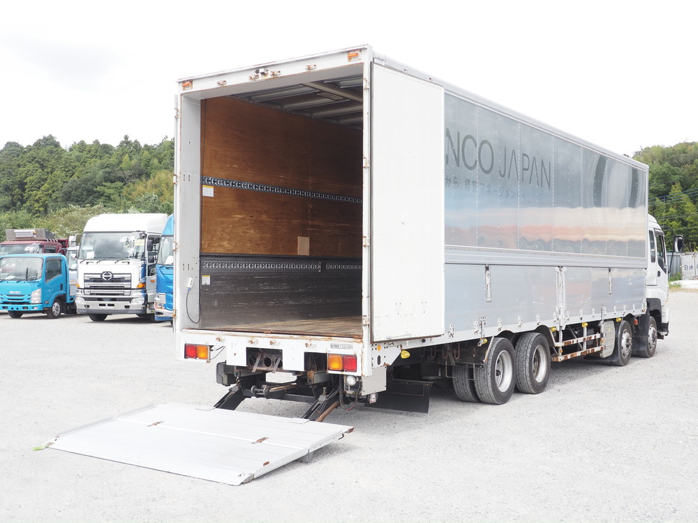 いすゞ ギガ ウイング車 大型 LKG-CYJ77A 年式 H23[写真28]