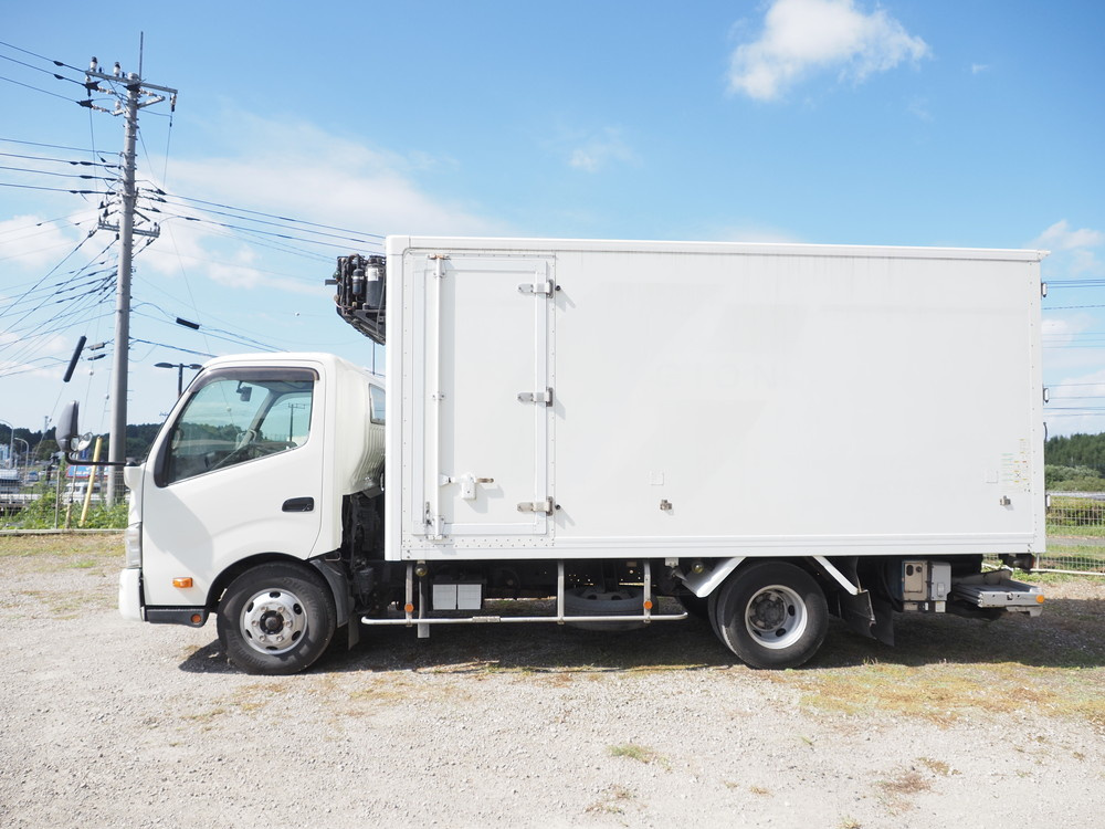 日野 デュトロ 冷凍バン 小型 TKG-XZU710M 年式 H27[写真09]