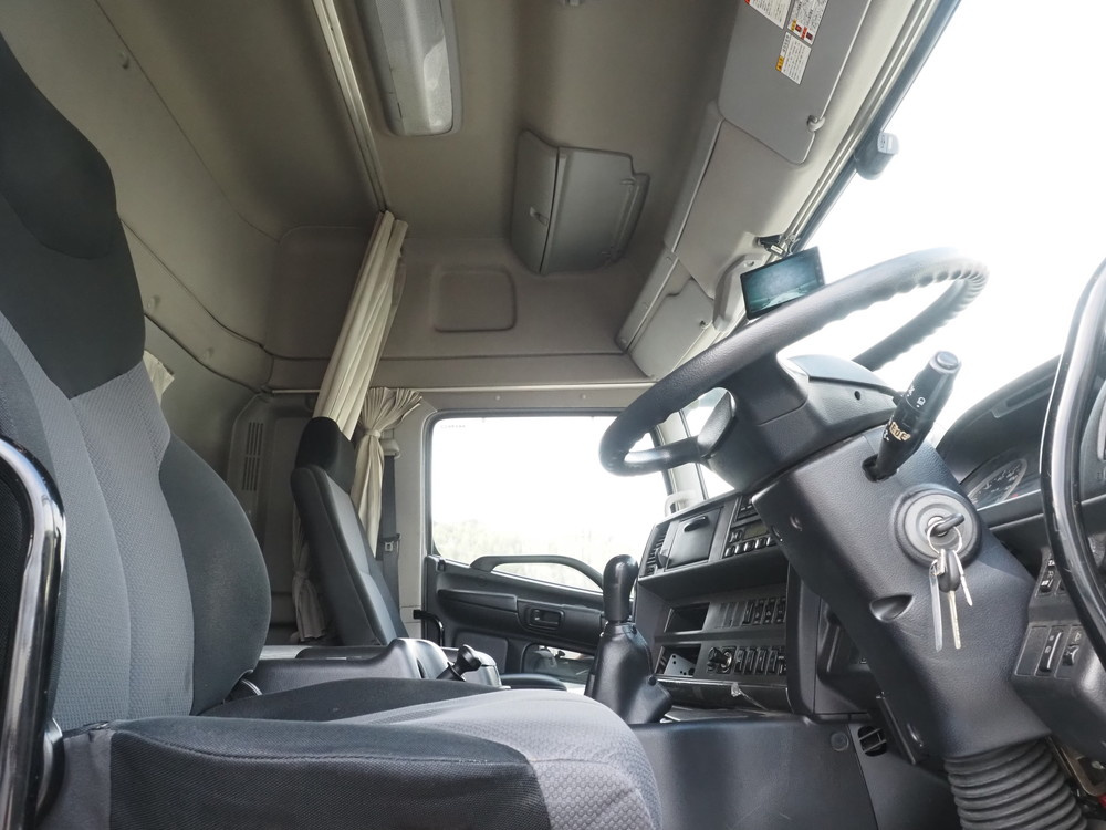 日野 プロフィア ウイング車 大型 QPG-FW1EXEG 年式 H28[写真32]