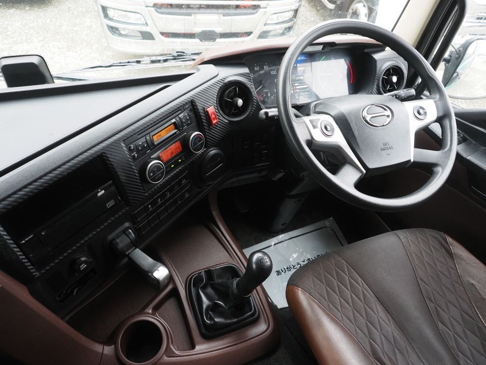 日野 プロフィア ウイング車 大型 2DG-FW1AHG 年式 H29[写真33]