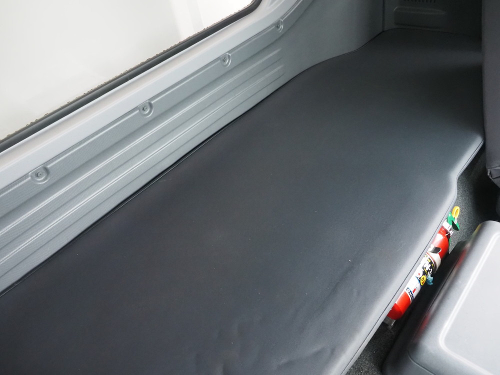 いすゞ フォワード ウイング車 中型 2RG-FRR90T2 年式 H30[写真42]