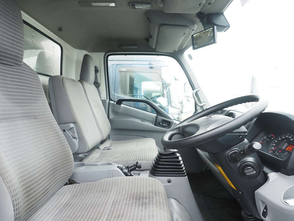 日野 デュトロ バン車 小型 TKG-XZU710M 年式 H30[写真24]
