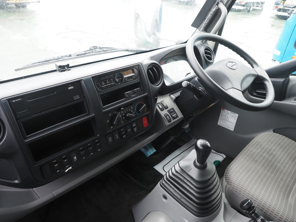 日野 デュトロ バン車 小型 TKG-XZU710M 年式 H30[写真26]