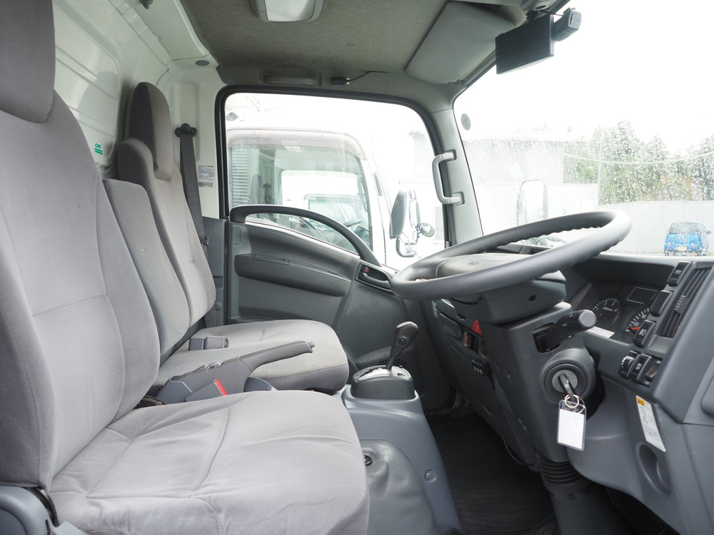 いすゞ エルフ バン車 小型 TKG-NMR85AN 年式 H26[写真19]