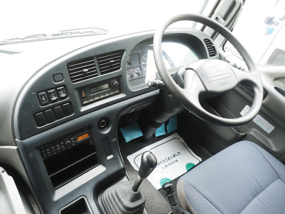 いすゞ ギガ ウイング車 大型 QKG-CYJ77A 年式 H24[写真34]