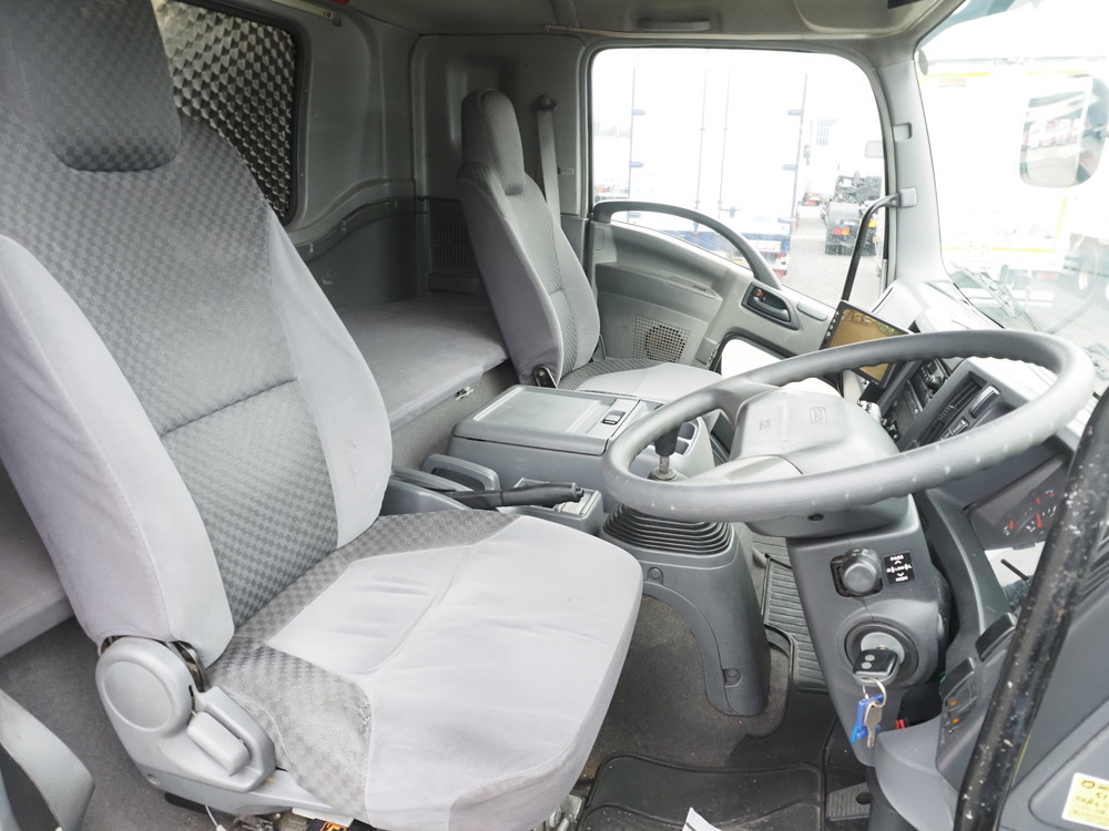 いすゞ フォワード ウイング車 中型 PDG-FRR34S2 年式 H20[写真28]