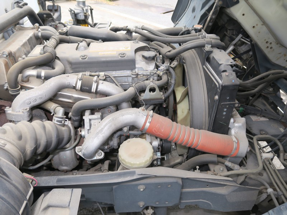 いすゞ フォワード 冷凍バン 中型 TKG-FRR90S2 年式 H25[写真15]