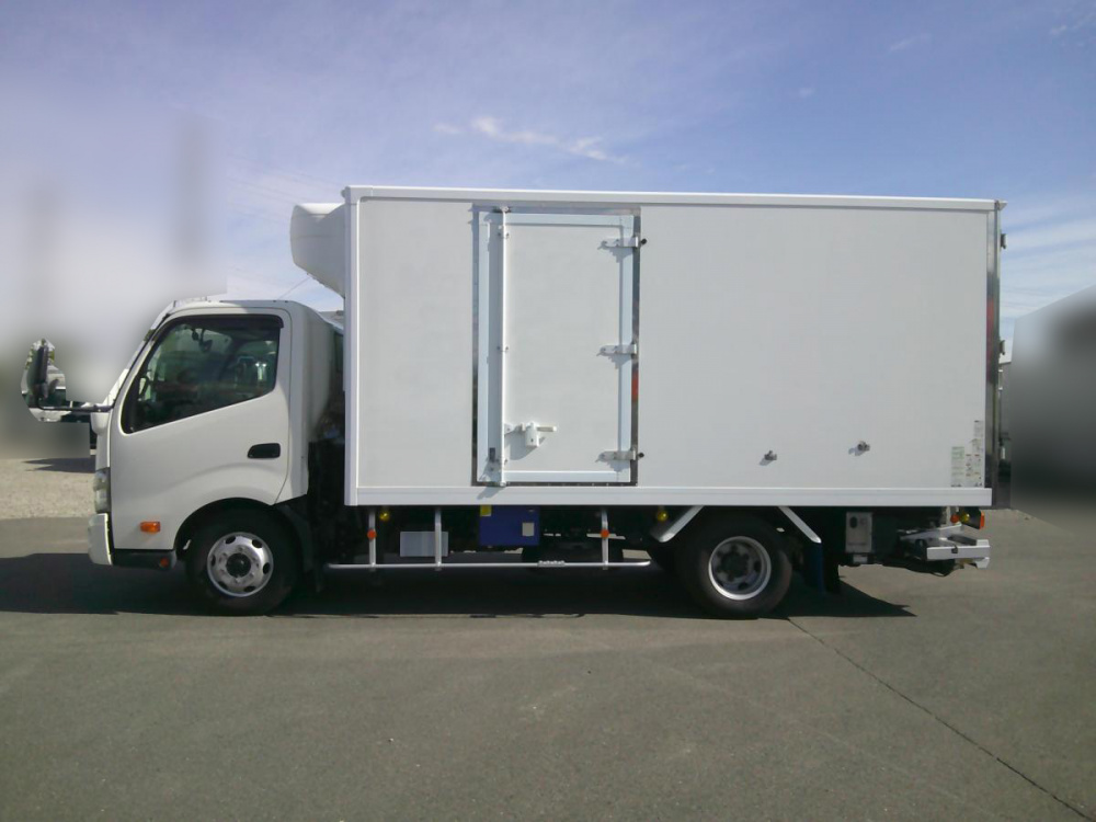 日野 デュトロ 冷凍バン 小型 TKG-XZU712M 年式 H30[写真06]