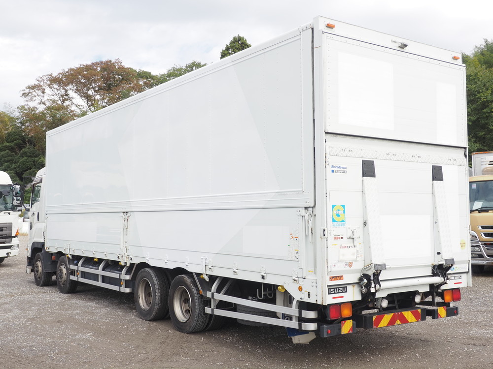 いすゞ ギガ ウイング車 大型 QPG-CYJ77B 年式 H28[写真08]
