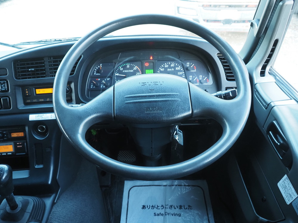 いすゞ ギガ ウイング車 大型 LKG-CYJ77A 年式 H22[写真35]
