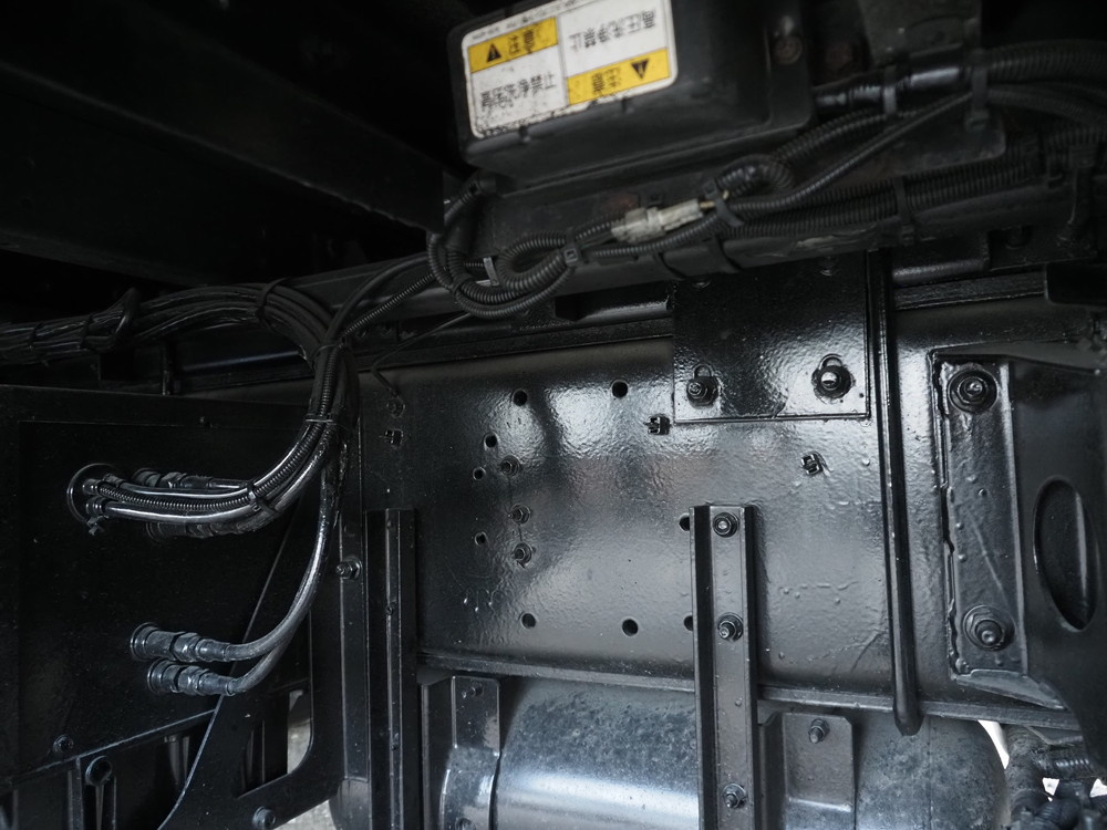 いすゞ ギガ ウイング車 大型 LKG-CYJ77A 年式 H22[写真49]