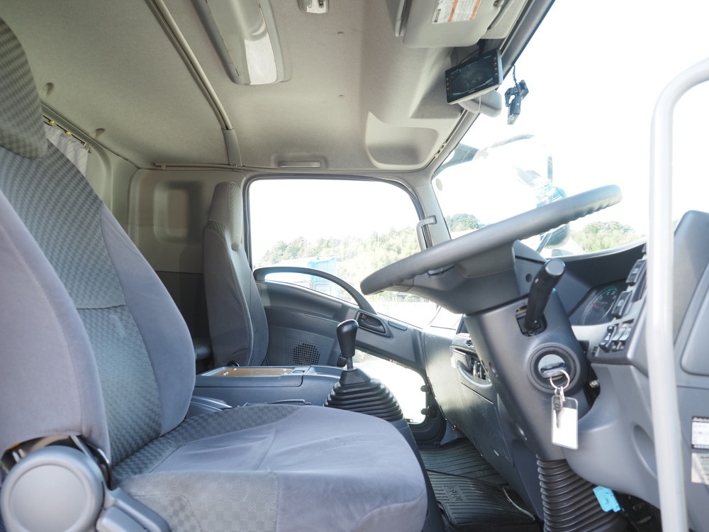 いすゞ フォワード ウイング車 中型 TKG-FRR90T2 年式 H29[写真30]
