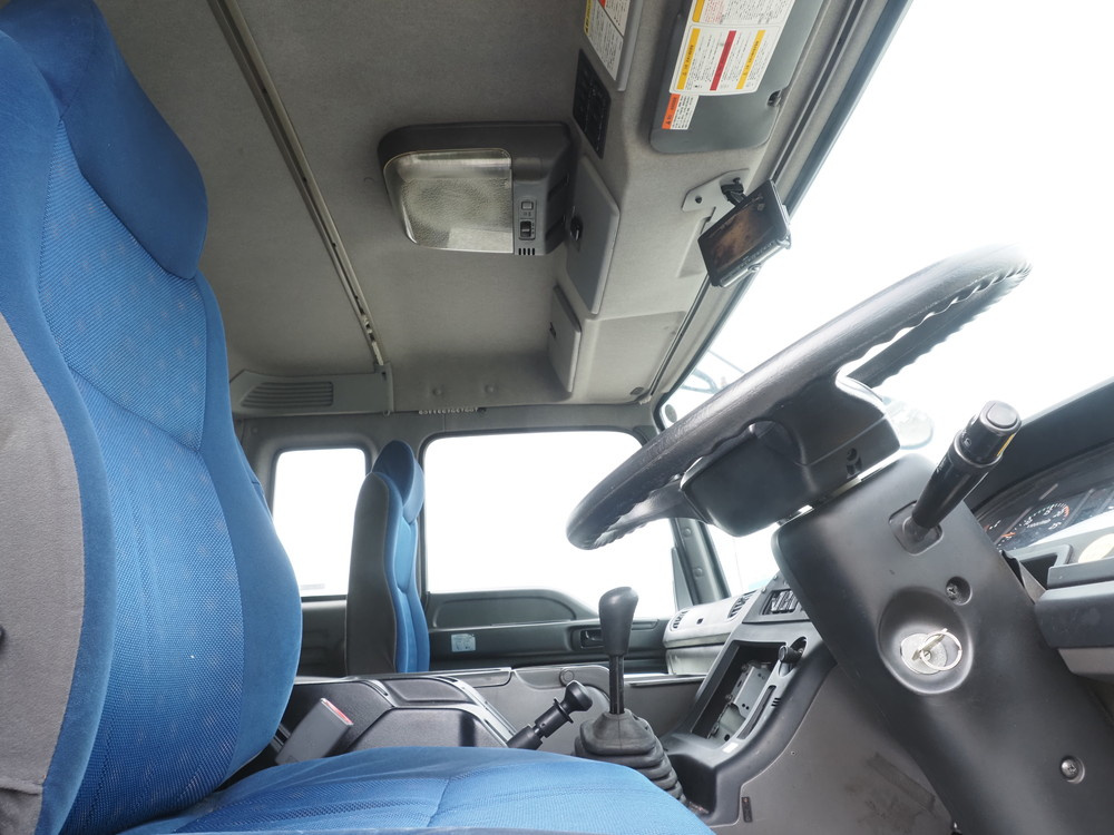 いすゞ ギガ ウイング車 大型 QKG-CYL77A 年式 H27[写真35]