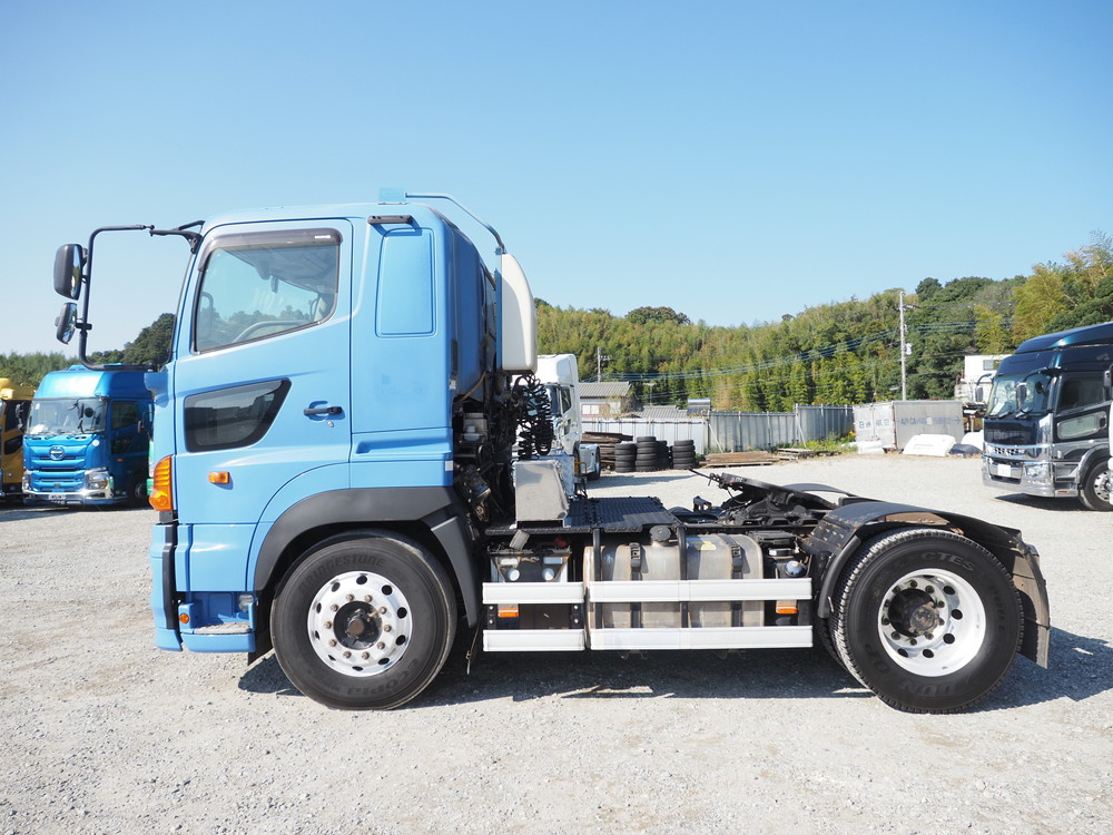 日野 プロフィア トラクタ 大型 QPG-SH1EDDG 年式 H27[写真10]