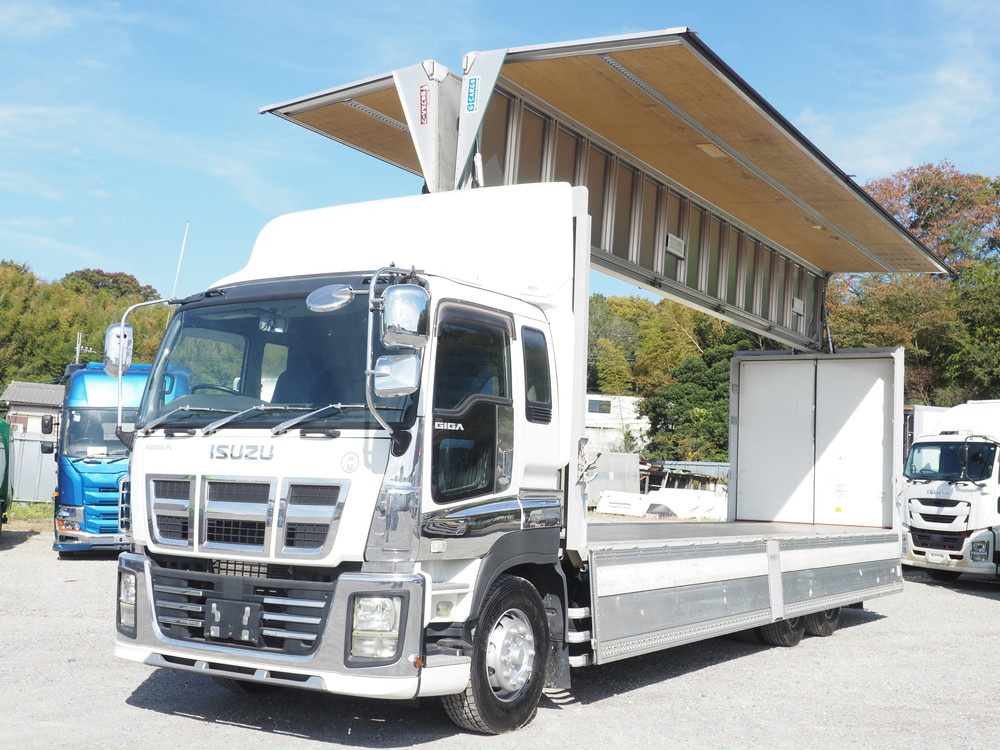 いすゞ ギガ ウイング車 大型 QKG-CYL77A 年式 H27[写真02]