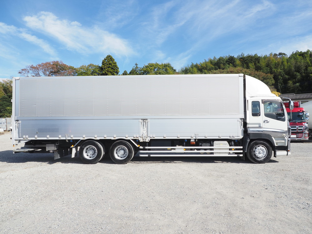 いすゞ ギガ ウイング車 大型 QKG-CYL77A 年式 H27[写真10]