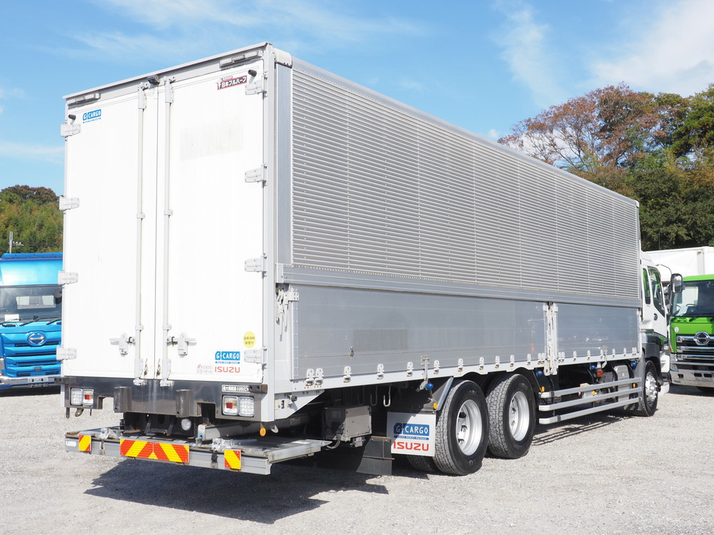 いすゞ ギガ ウイング車 大型 QKG-CYL77A 年式 H27[写真05]