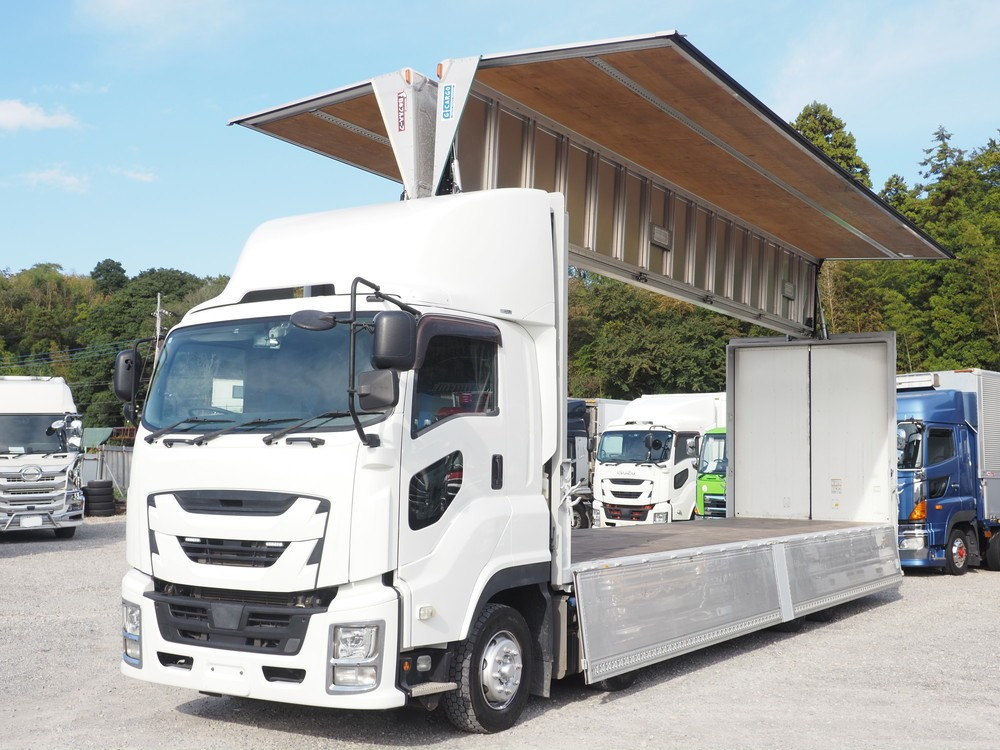 いすゞ ギガ ウイング車 大型 2PG-CYJ77C 年式 R1[写真03]