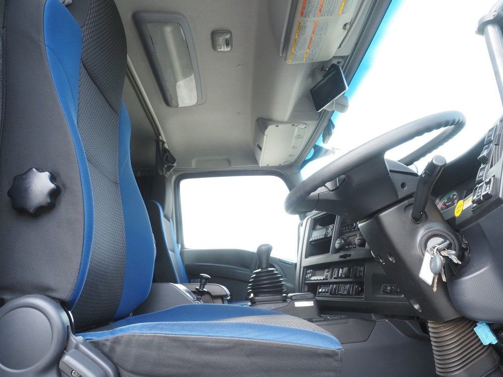 いすゞ ギガ 冷凍ウイング 大型 2KG-CYJ77C 年式 H30[写真32]