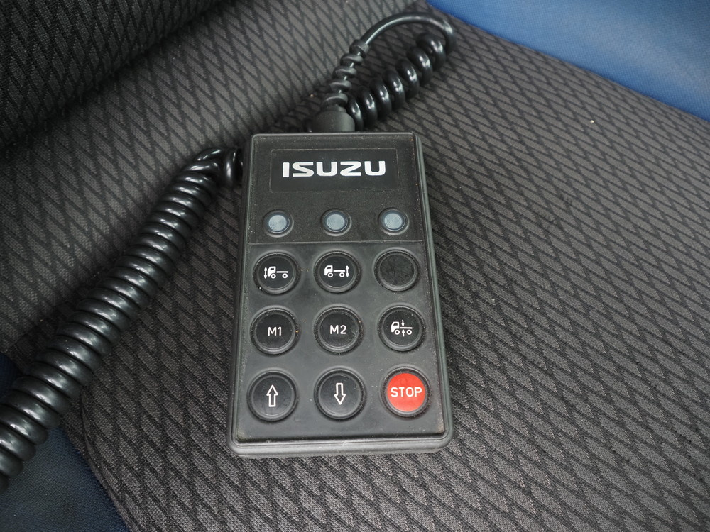 いすゞ ギガ 冷凍バン 大型 QKG-CYJ77BA 年式 H28[写真35]