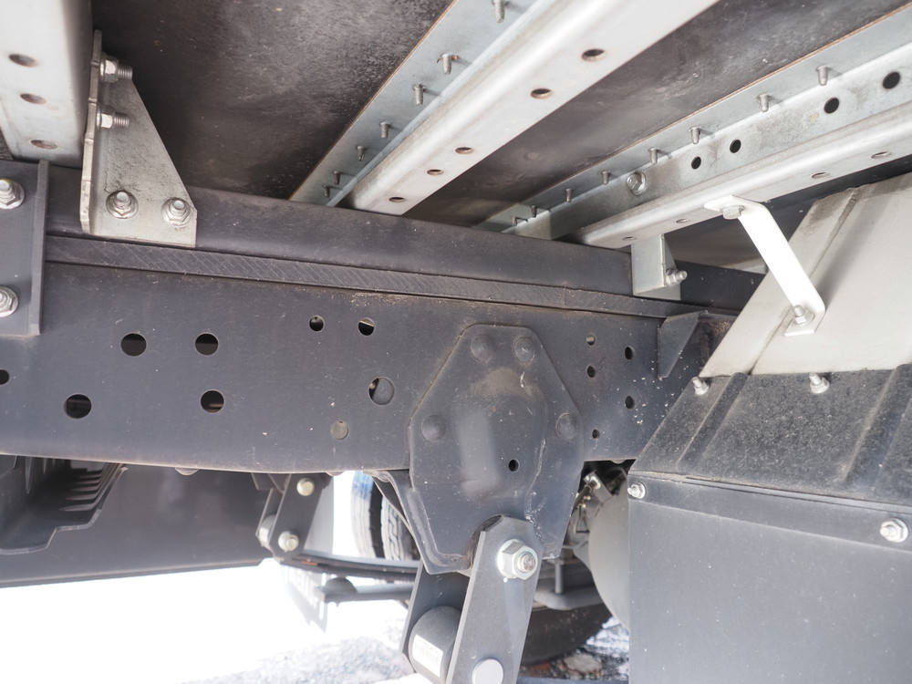 いすゞ エルフ バン車 小型 TRG-NLR85AN 年式 H30[写真31]