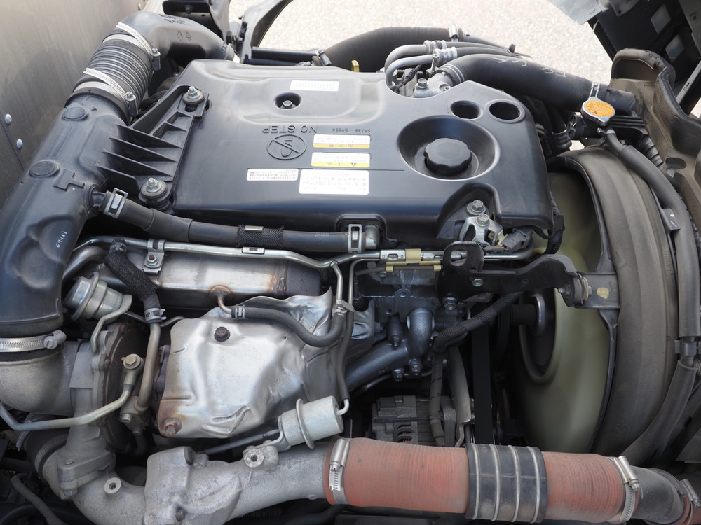 いすゞ エルフ バン車 小型 TRG-NLR85AN 年式 H30[写真35]