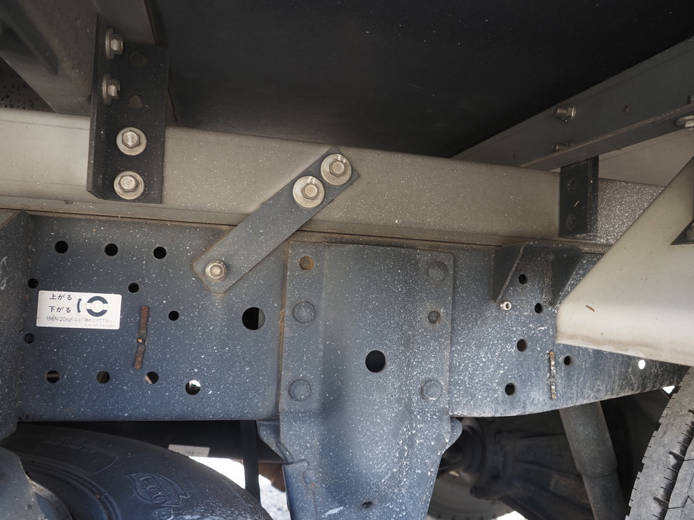 いすゞ エルフ 冷凍バン 小型 TPG-NLR85AN 年式 H28[写真32]