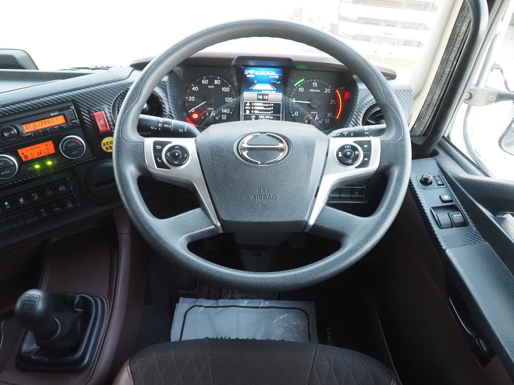 日野 プロフィア ウイング車 大型 2DG-FR1AHG 年式 R2[写真33]