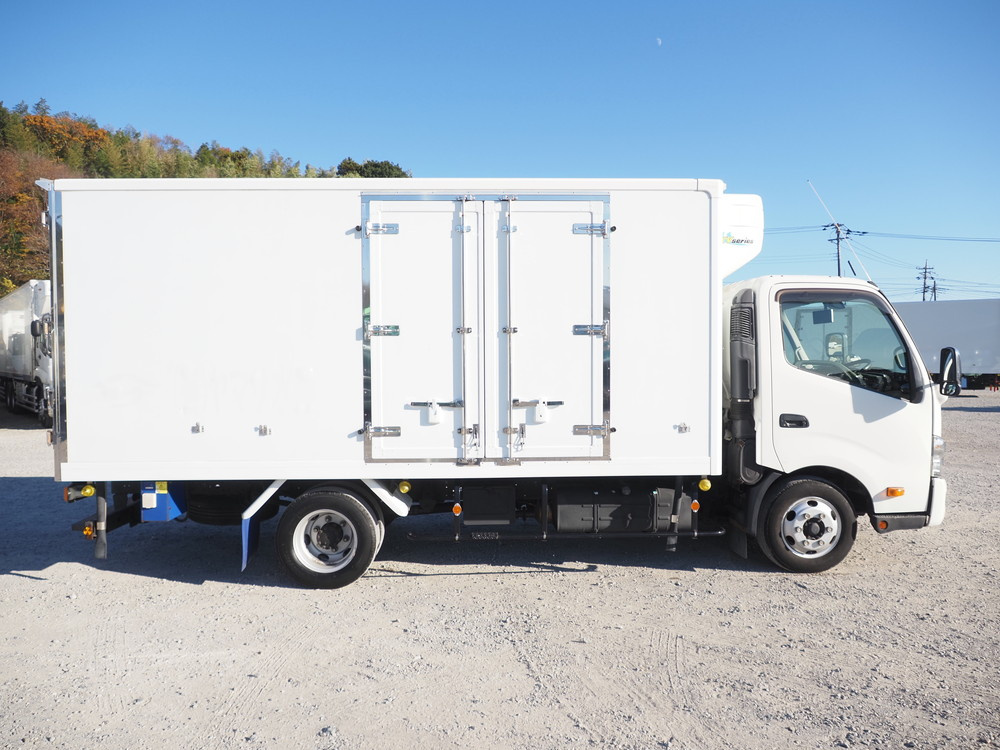日野 デュトロ 冷凍バン 小型 TKG-XZU712M 年式 H29[写真11]