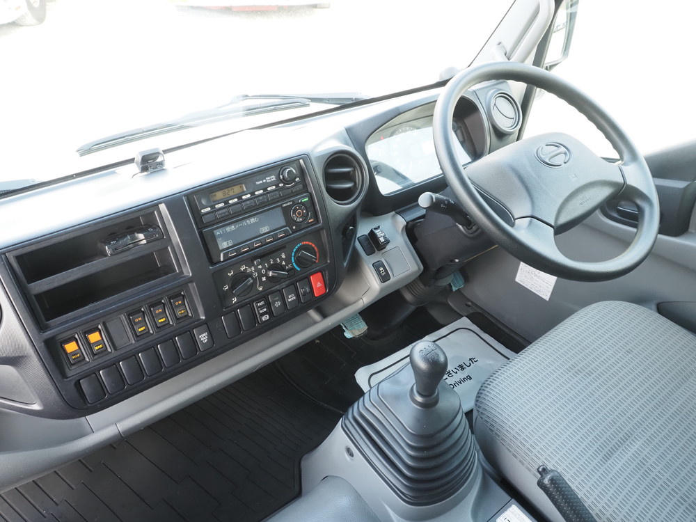 日野 デュトロ ウイング車 小型 TKG-XZU710M 年式 H28[写真32]