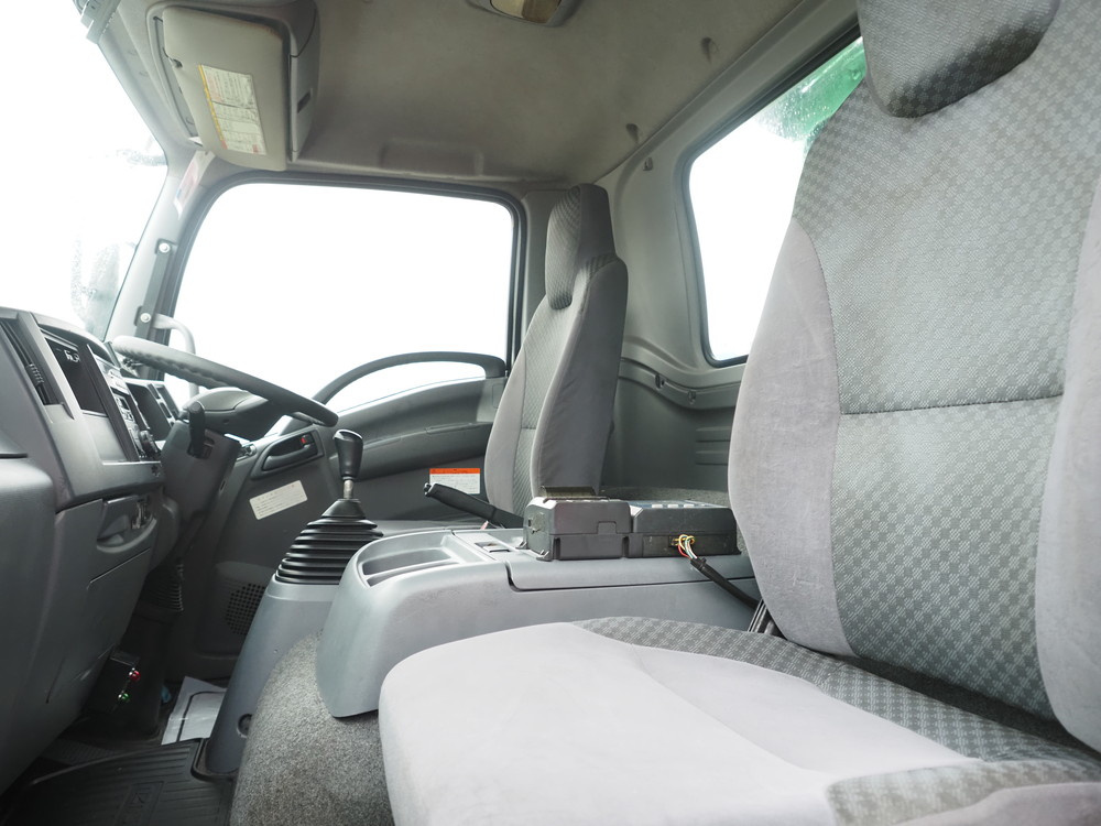 いすゞ フォワード パッカー 中型 TKG-FRR90S2 年式 H27[写真32]